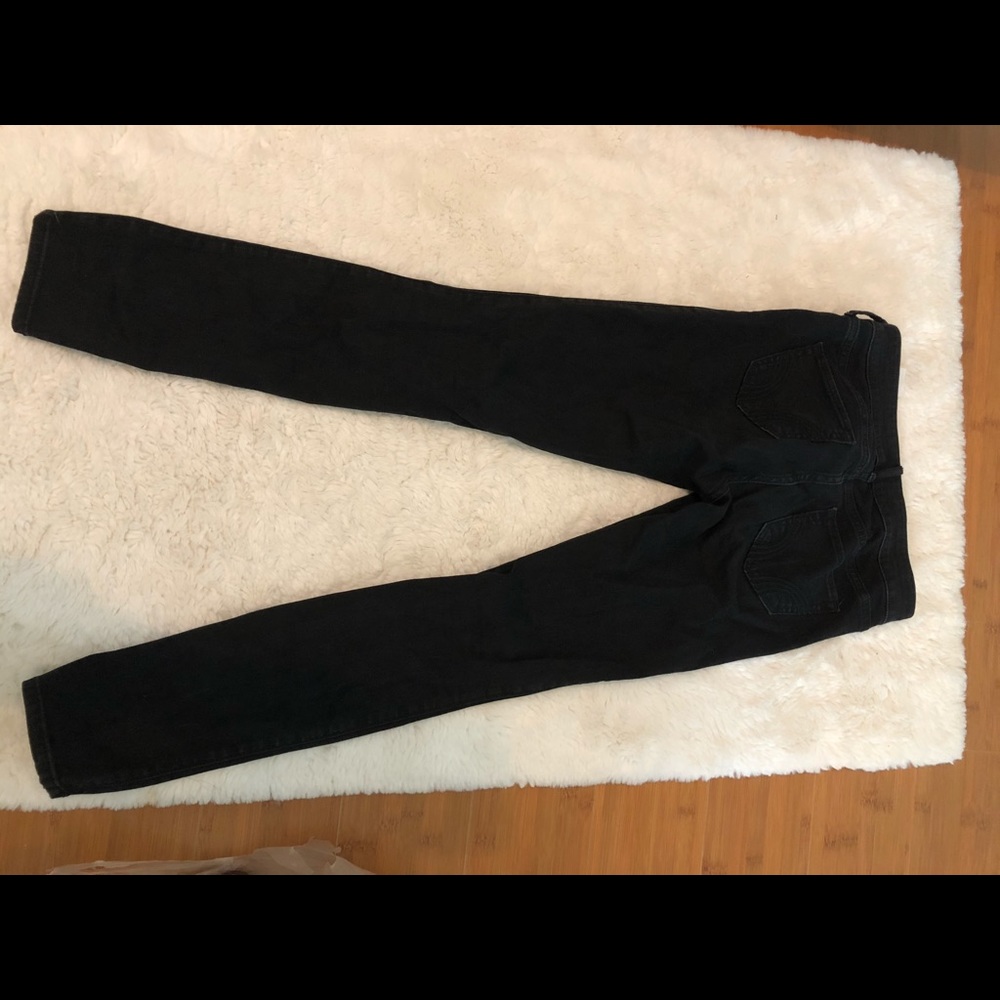 Black Hollister skinny jeans